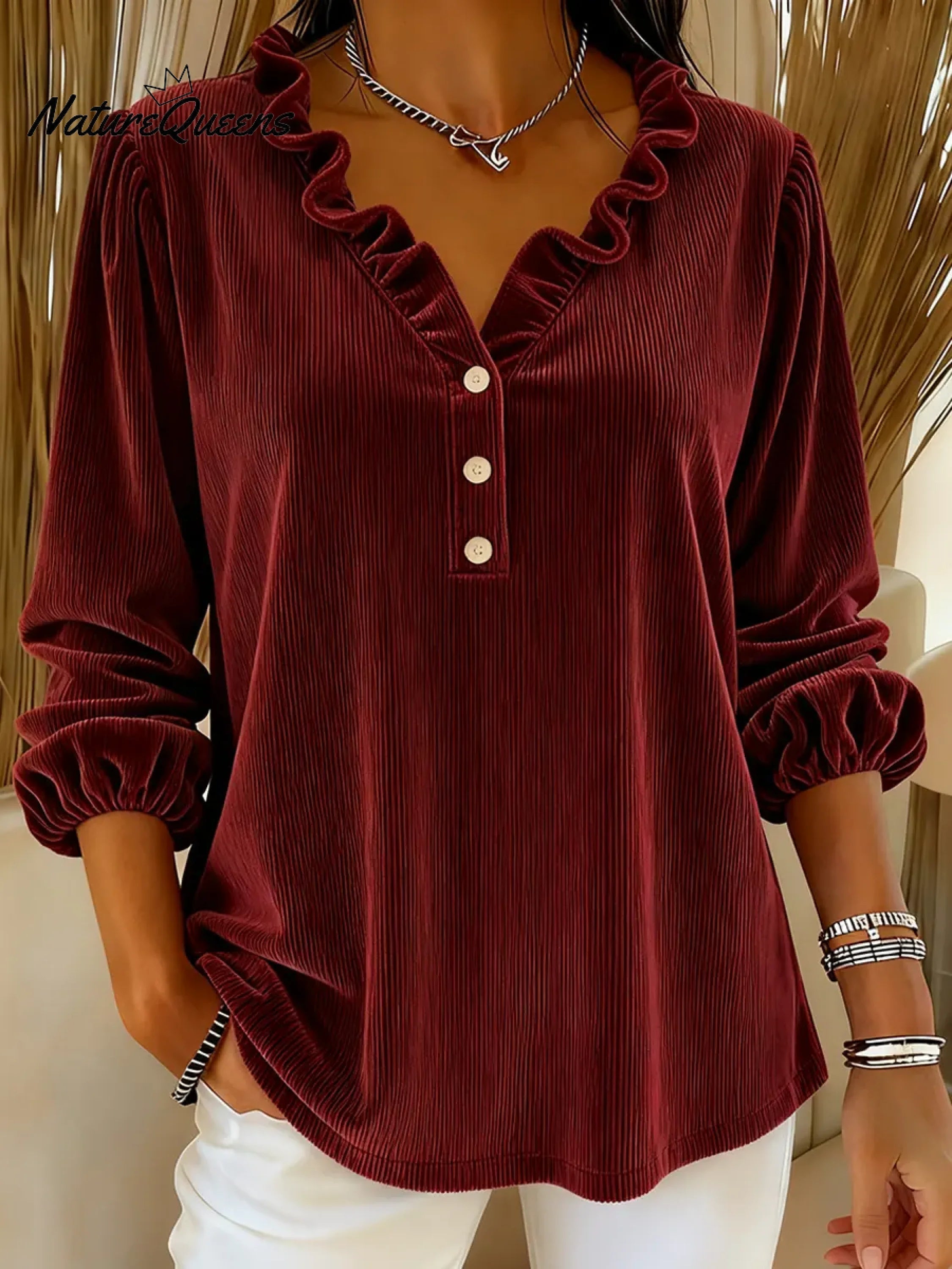 Jovellina - Geribbelde Chemise met Volantkraag