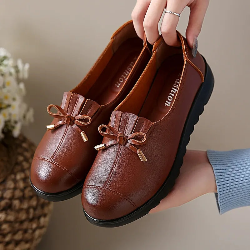 Nieske - Comfortabele Dames Instap Mocassins met Strik en Plateauzool