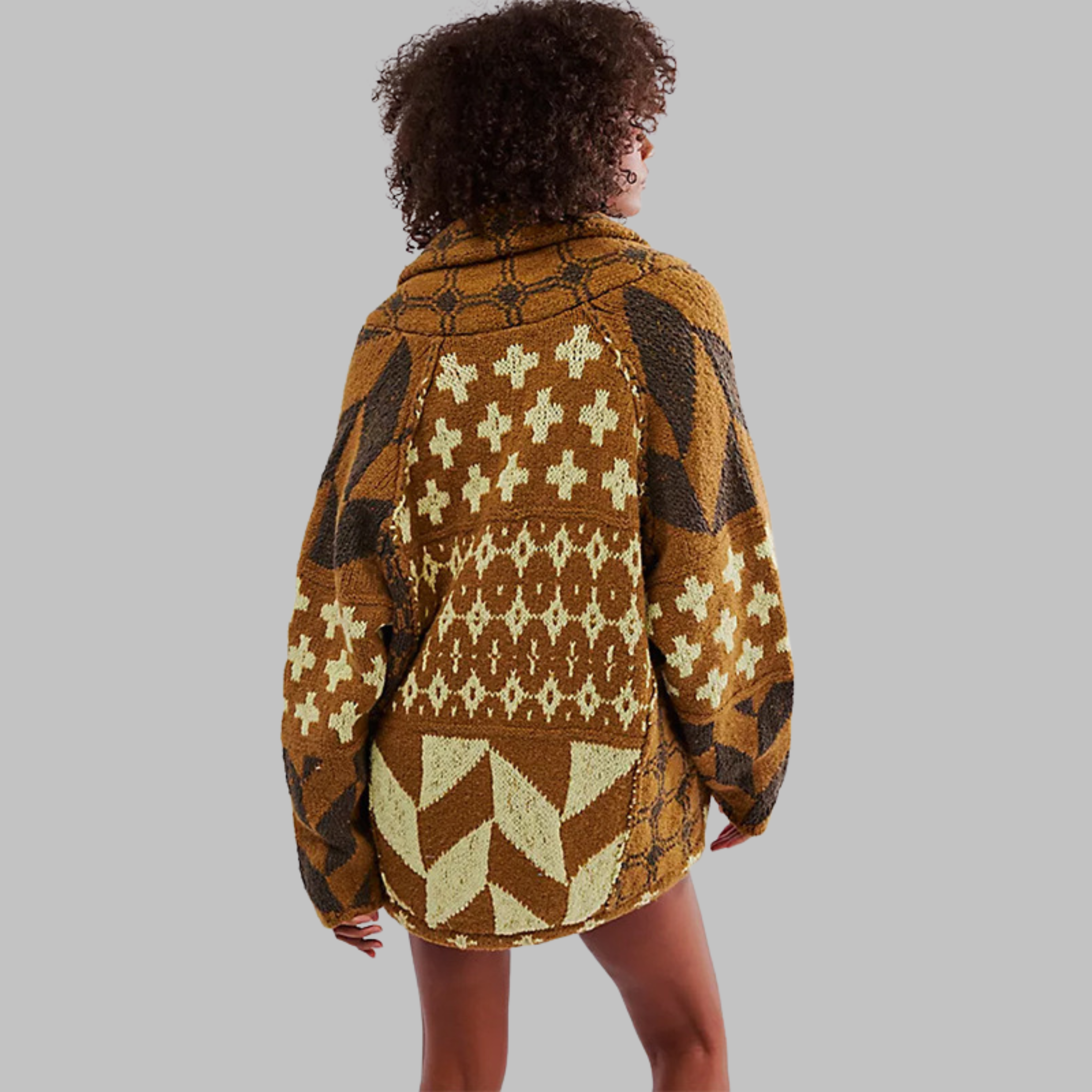 Quenalya - Oversized Cardigan met Vintage Knopkraag