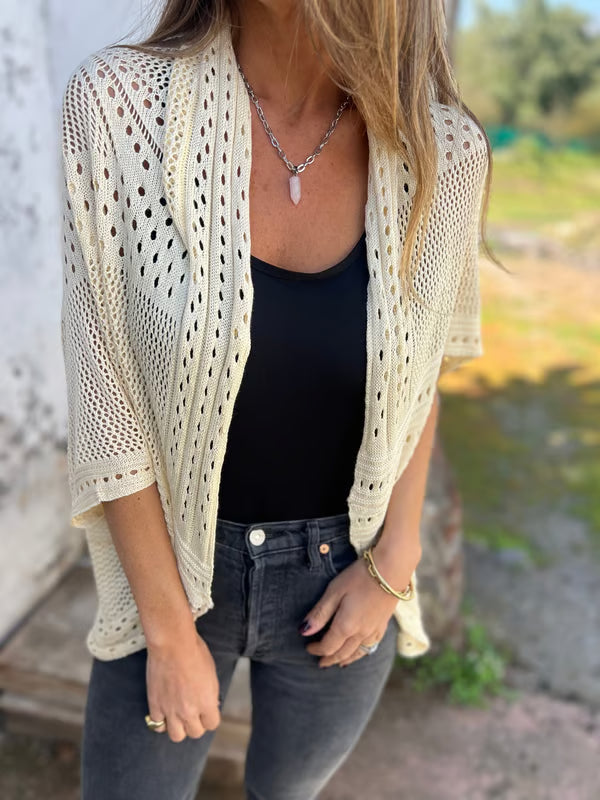 Alithia - licht vestje met halve mouwen