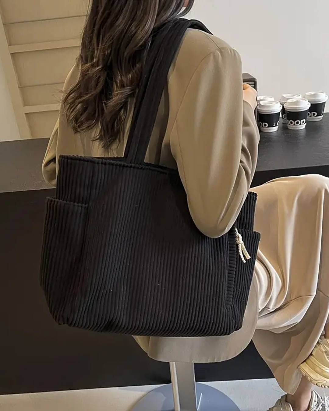 Gisara - Geribde tote bag met koorddetail