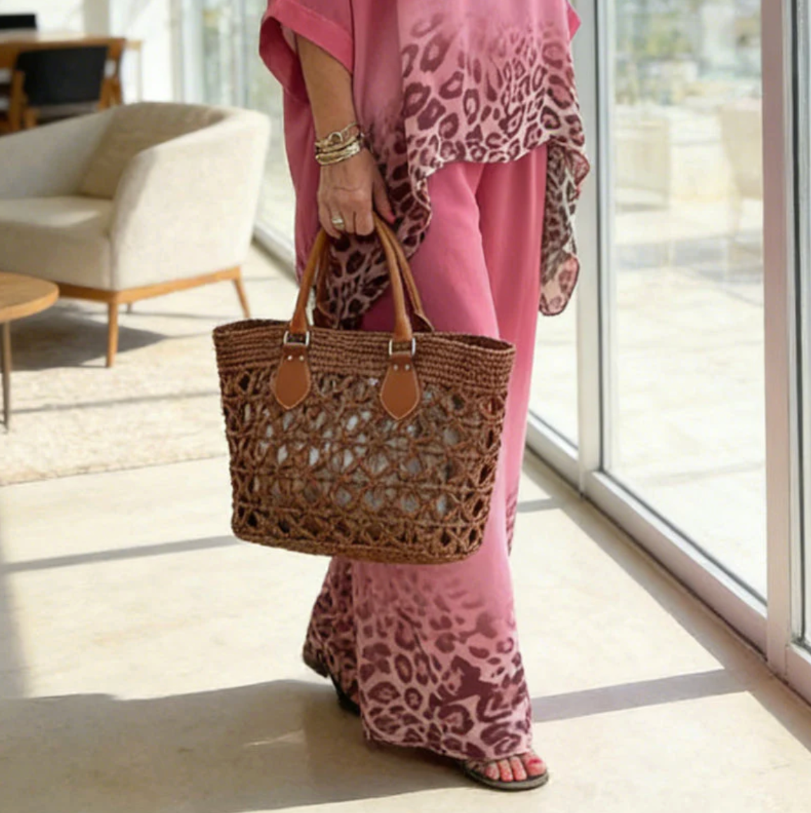 Ixelara - Dames tweedelig ensemble poncho met aflopend luipaardprint