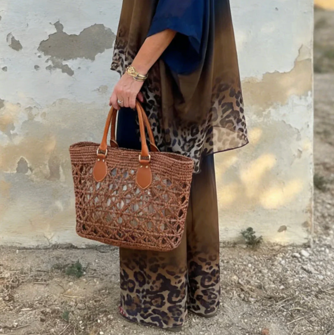 Ixelara - Dames tweedelig ensemble poncho met aflopend luipaardprint