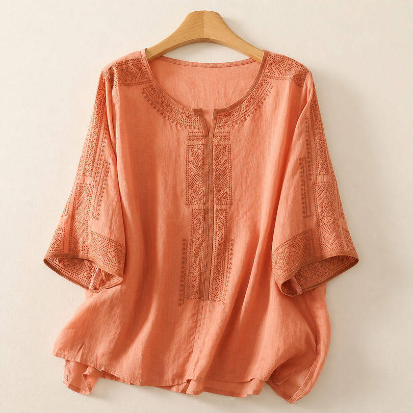 Prune - Damesblouse van geborduurd linnen met driekwartmouwen