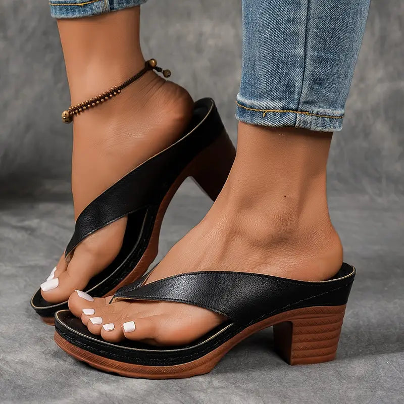 Fynavelle - Dames sandalen met comfortabele hak en elegante ergonomische zool