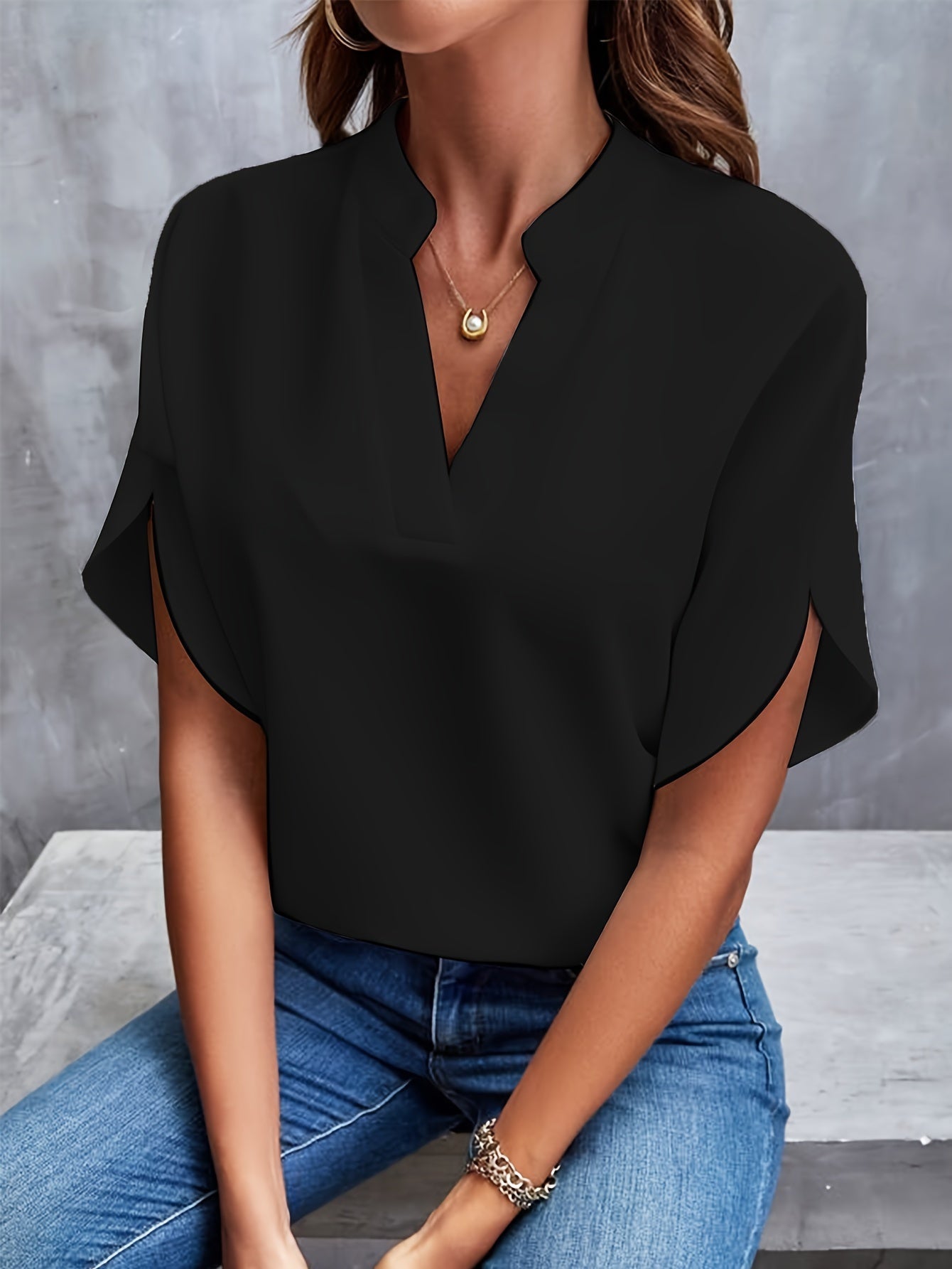 Kiana - Blouse Unicolore met Col en V