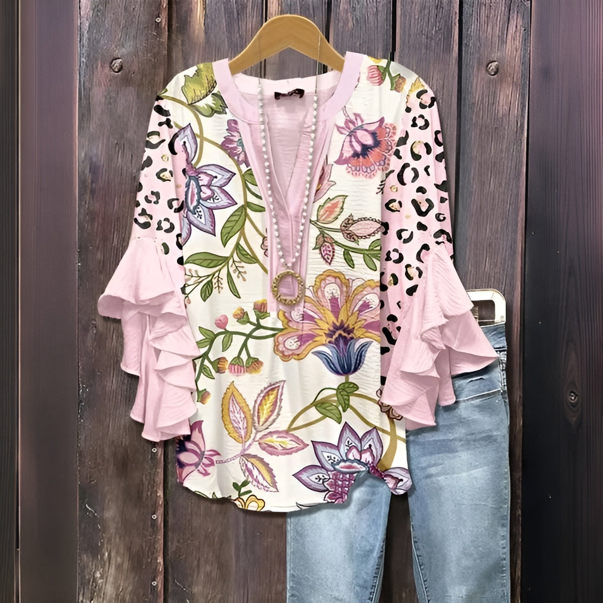 Elyara - Casual blouse met bladmotief