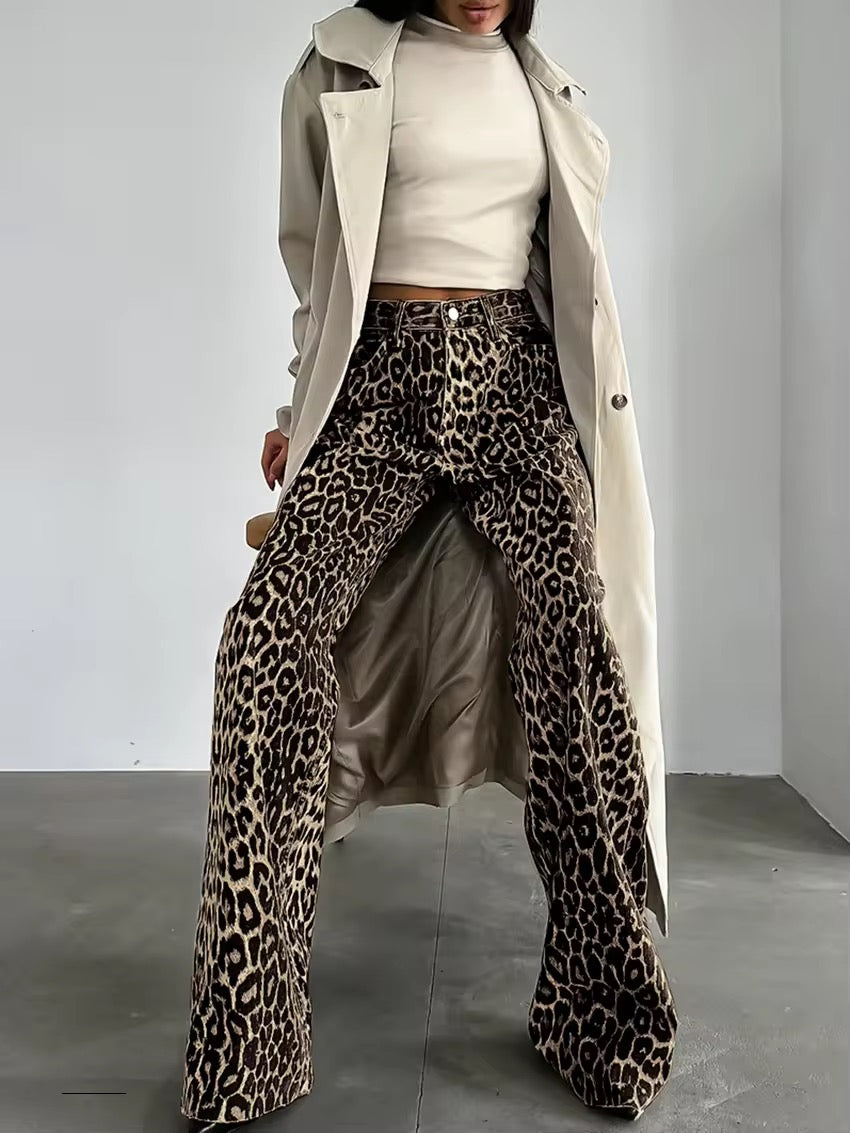 Kim - Leopard Denim Straight Jeans