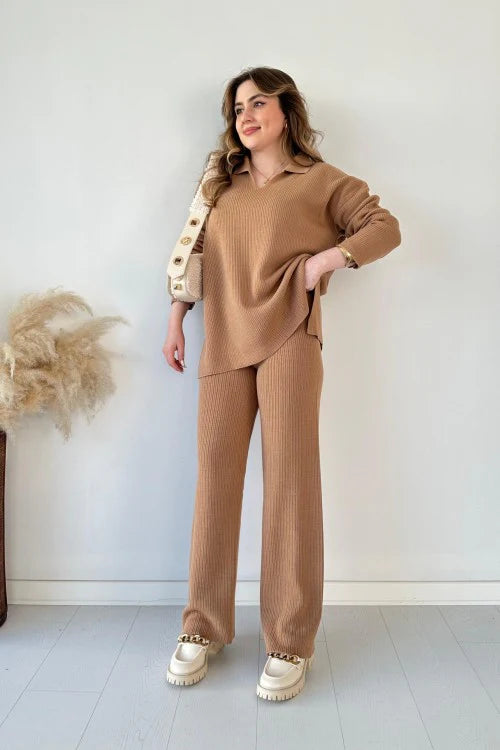 Maaike - Stijlvolle set met V-hals