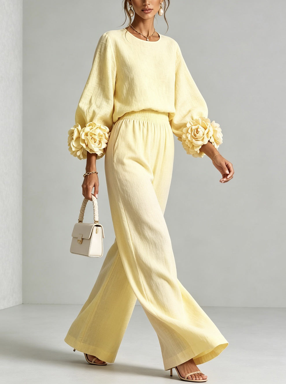 Marloes - Vrouwen tweedelig ensemble met elegante bloemenmouwen