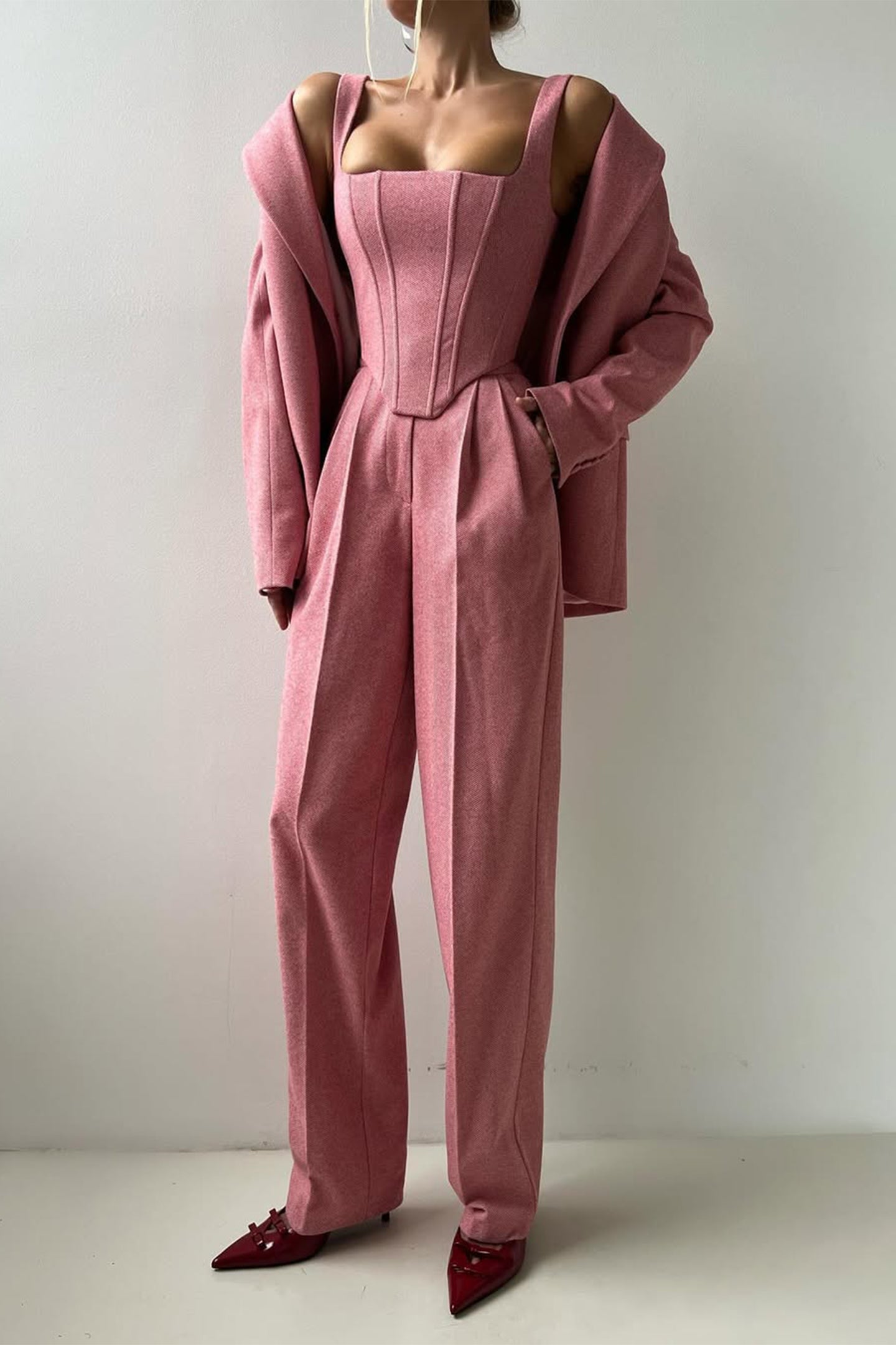 Renata - driedelige set met top, pantalon en blazer