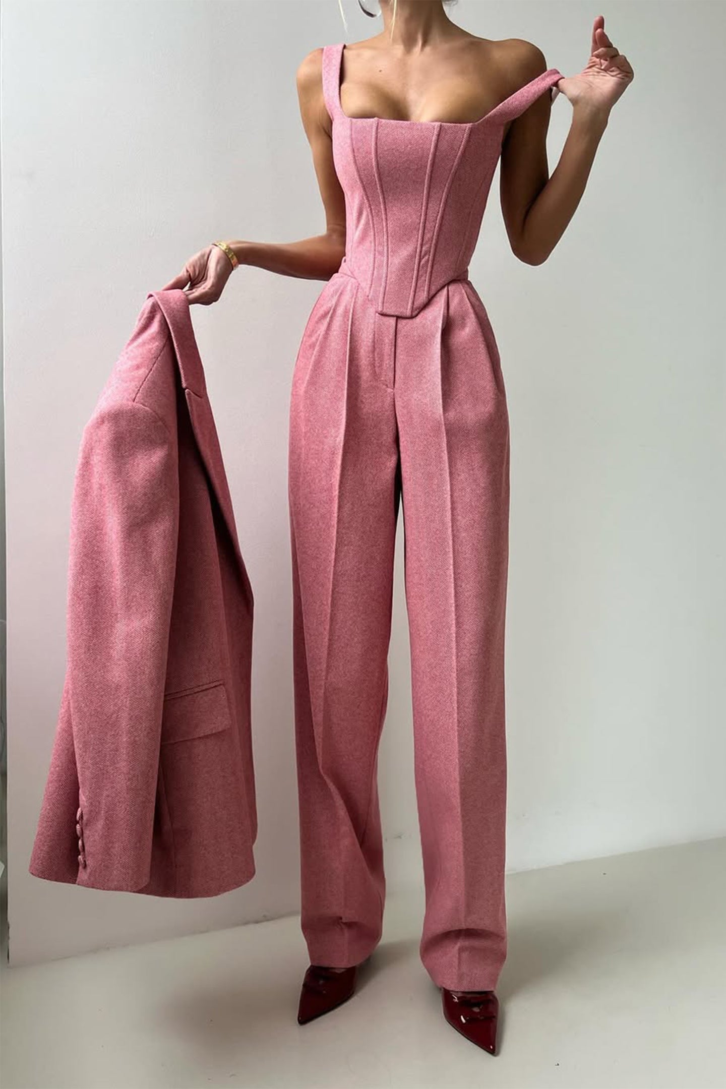 Renata - driedelige set met top, pantalon en blazer