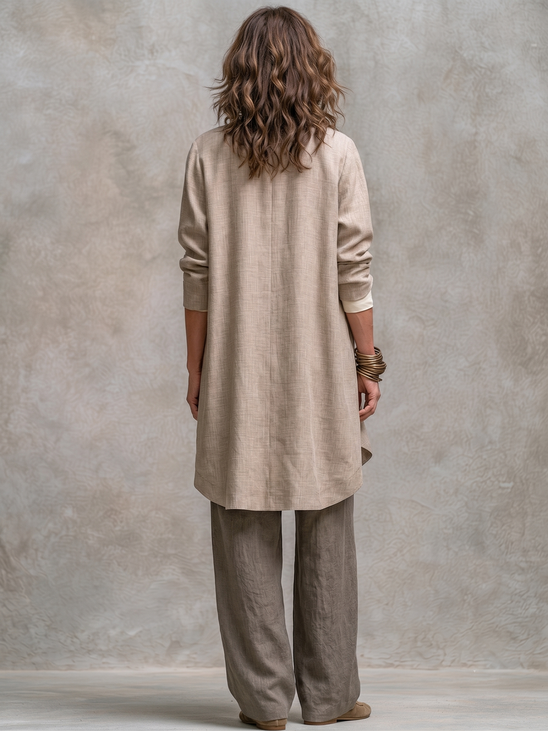 Mavelle - Driedelig damesensemble in beige-grijs met brede broek