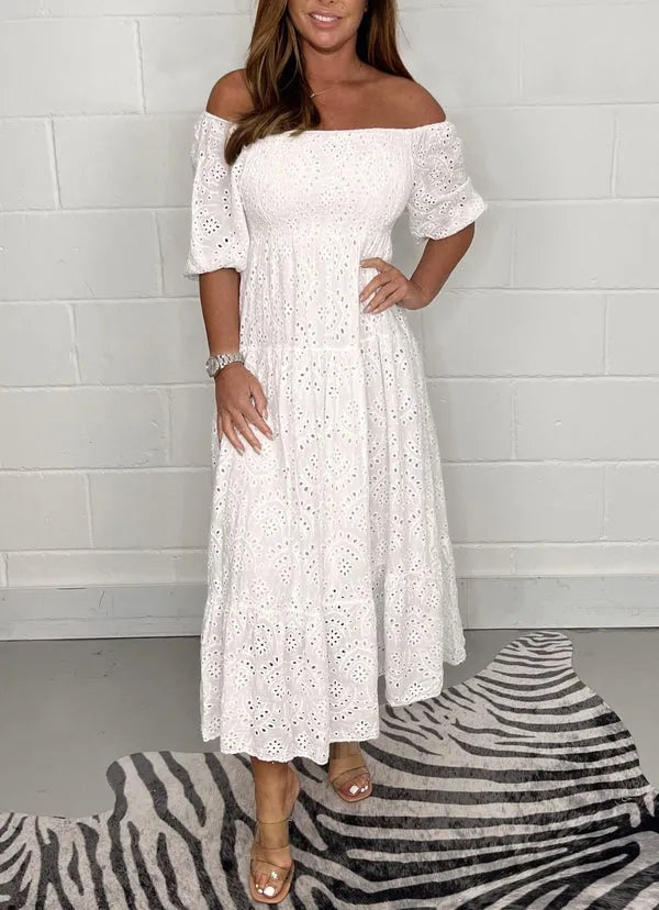 Melodie - Effen elegante uitlopende jurk met borduursel