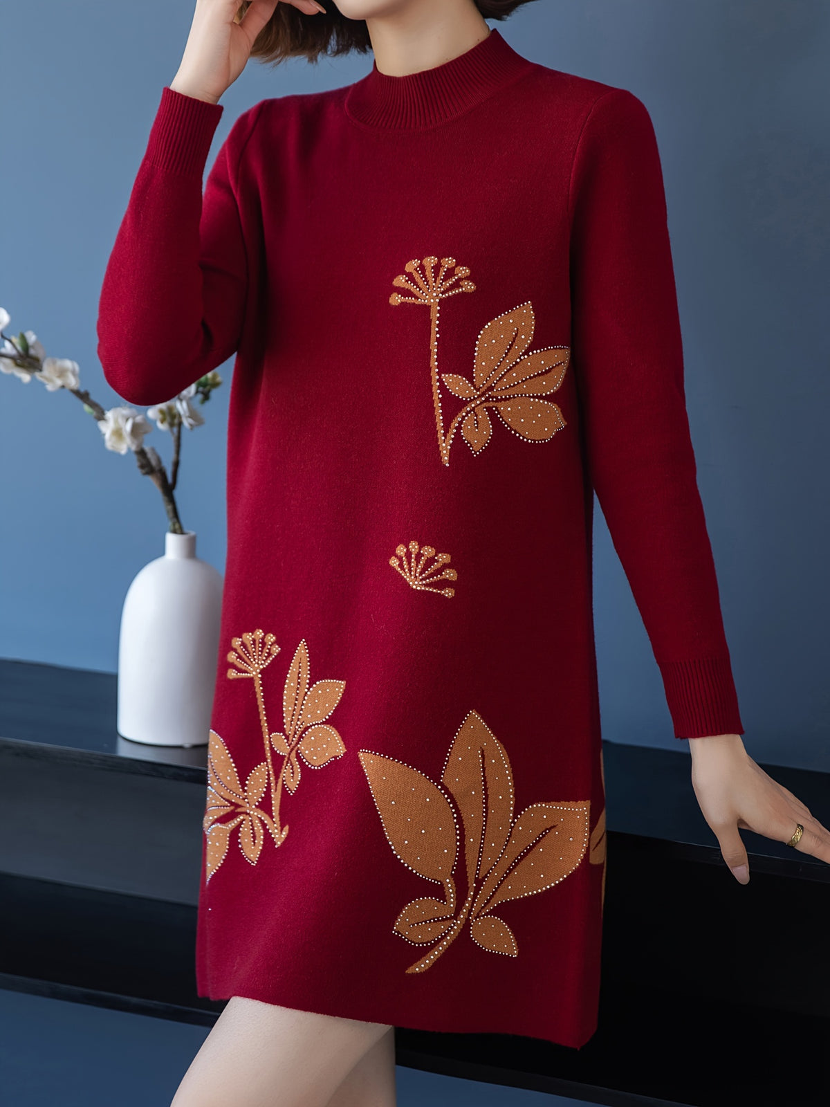 Lourdes - Elegante gebreide bloemenjurk met ronde hals