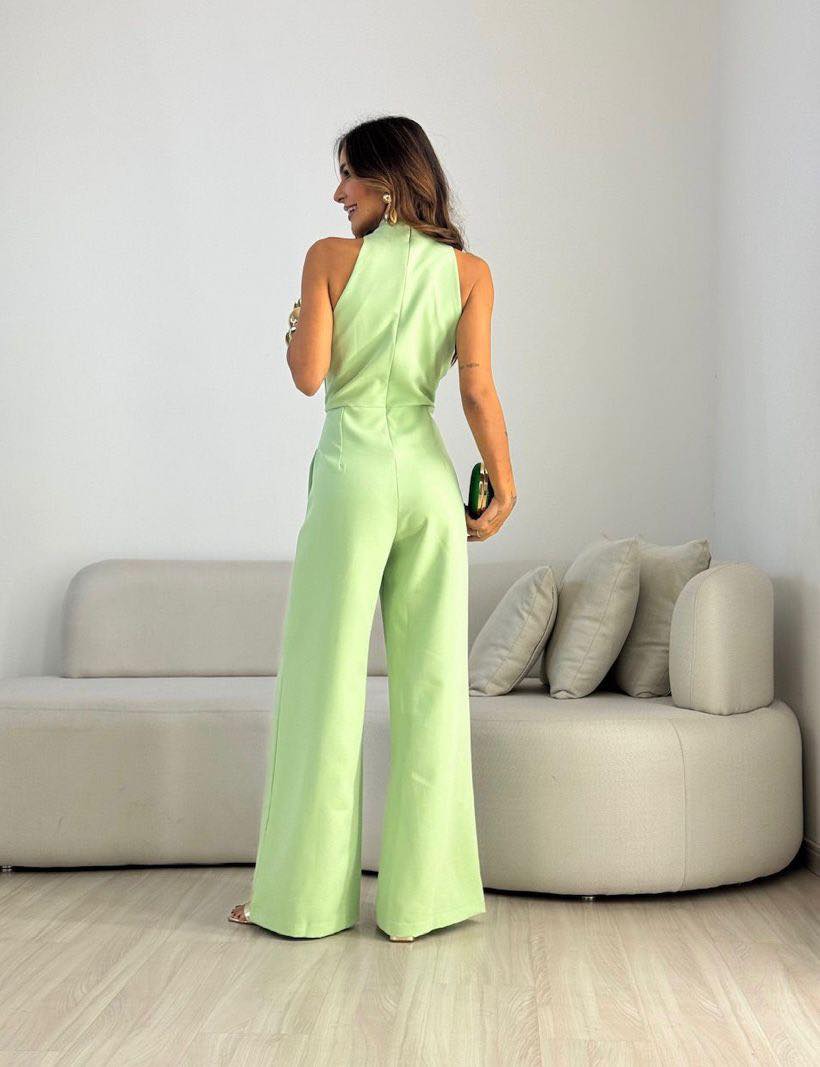 Nexellea - Vrouwelijke Elegante Vloeibare Jumpsuit Met Gedefinieerde Taille Chique Stijl Avond