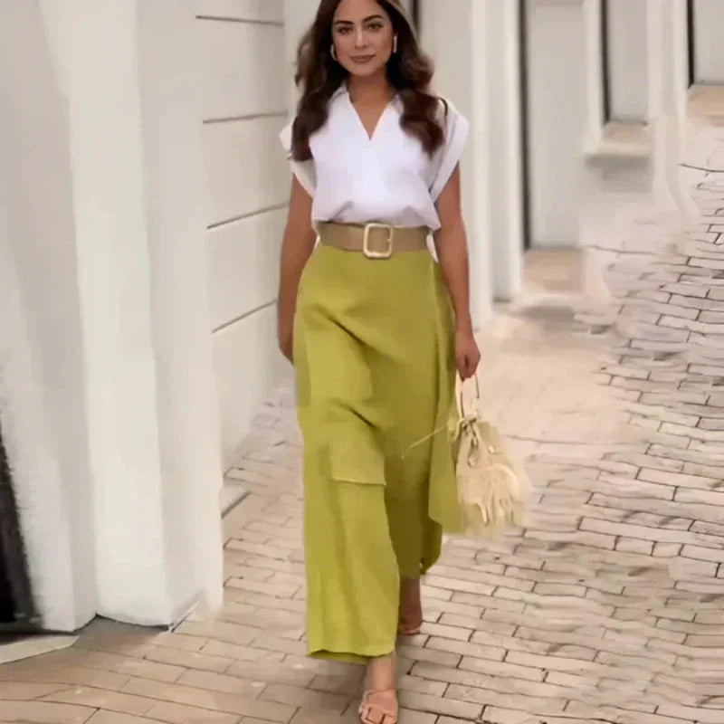 Myla - Elegante damesset: V-has Top en Olifantenpootjesbroek
