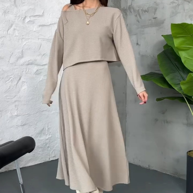 Kalissavine - Gebreide Twee-delige Set voor Dames – Midi Jurk & Elegante Korte Top