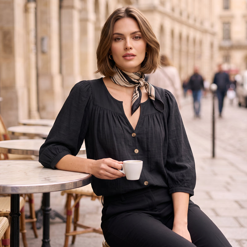 Félicienne - Damesblouse met V-hals en elegante driekwartmouwen