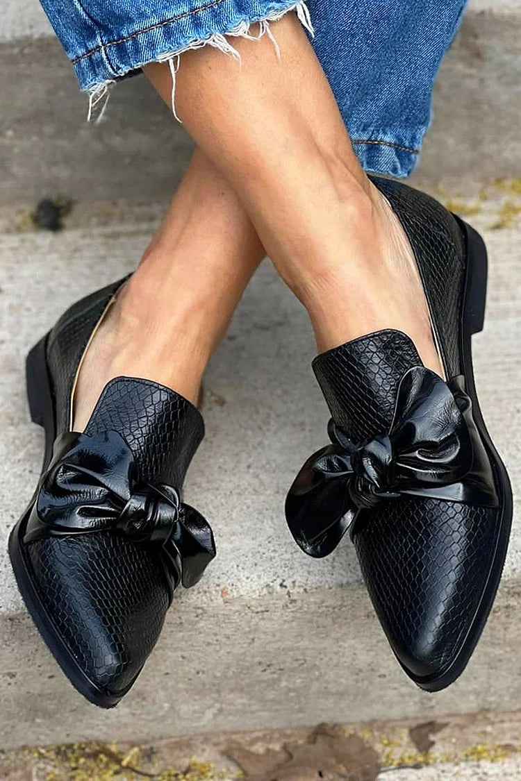 Guusje - Dames mocassins met glanzende strik en puntige neus