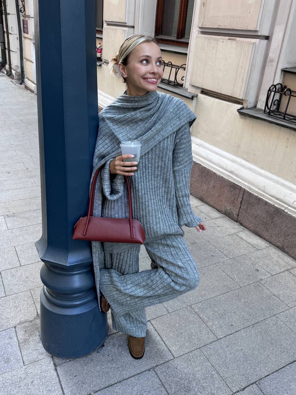 Jeanne - De mooiste set voor de aankomende winter!https://admin.shopify.com/store/8f198e-ff