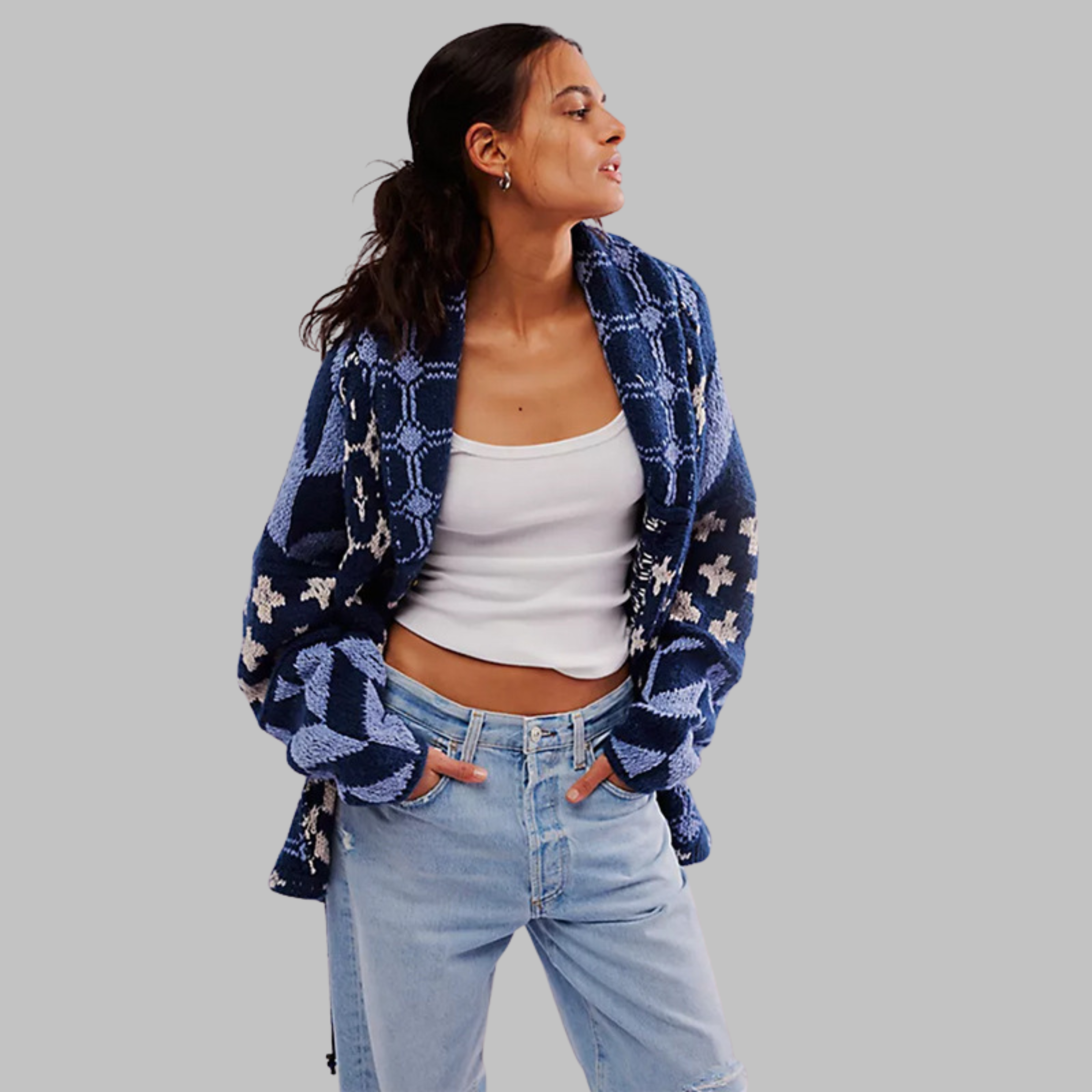 Quenalya - Oversized Cardigan met Vintage Knopkraag
