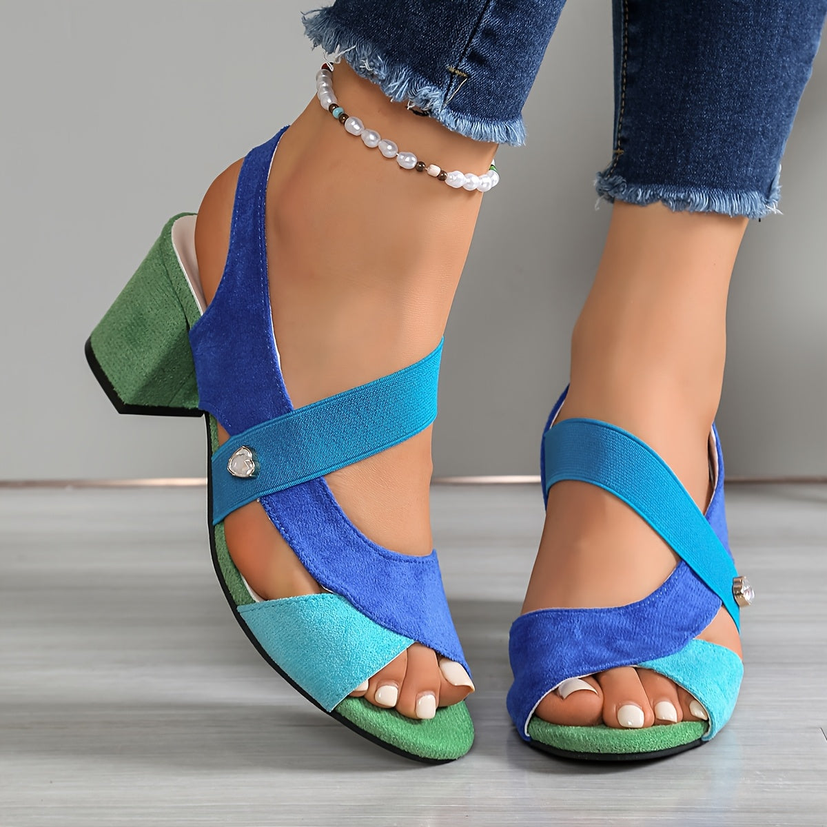 Elyvora - Dames orthopedische sandalen met gekleurde blokhak en kruislings banden