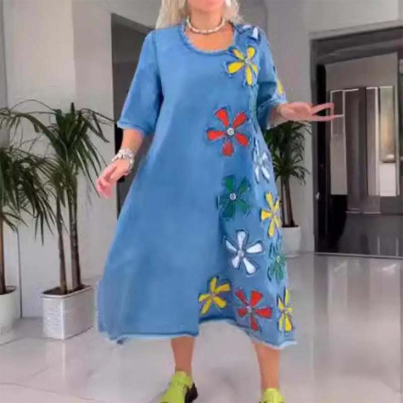 Kalena - Casual jurk met ronde halslijn en bloemenprint