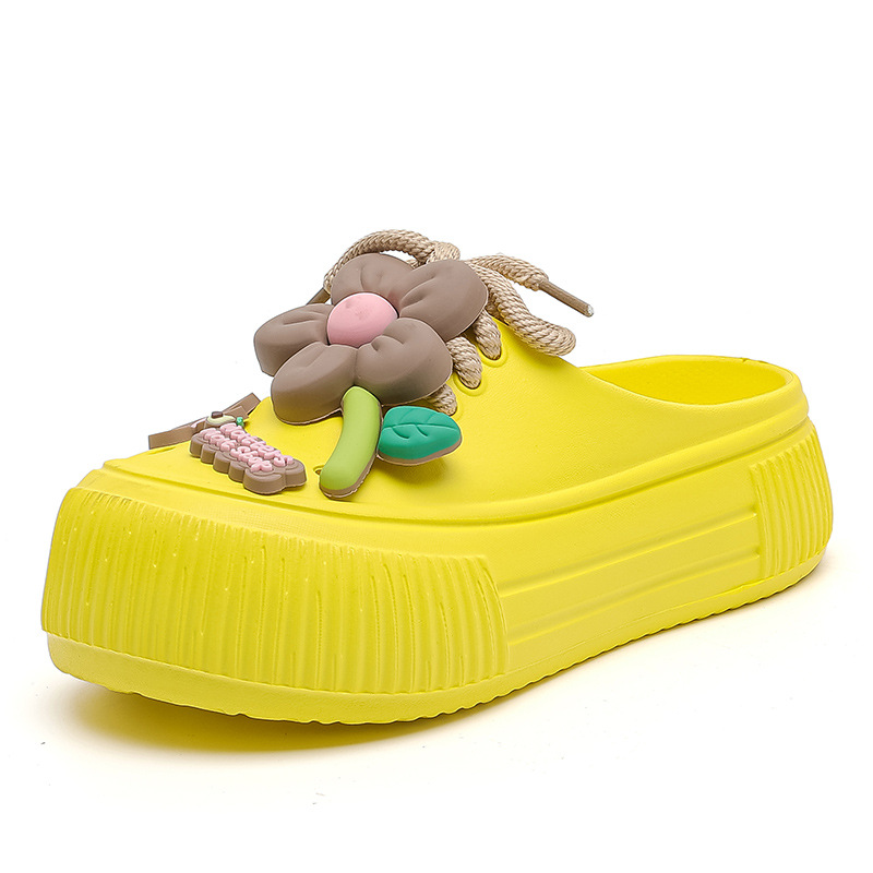 Auralie - Ademende pantoffels met bloemendecoratie