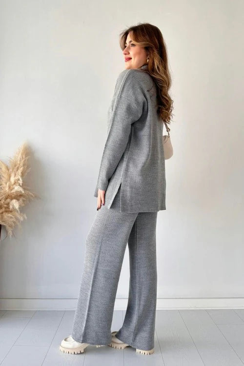 Maaike - Stijlvolle set met V-hals