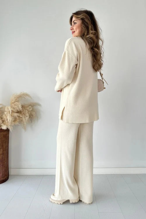 Maaike - Stijlvolle set met V-hals