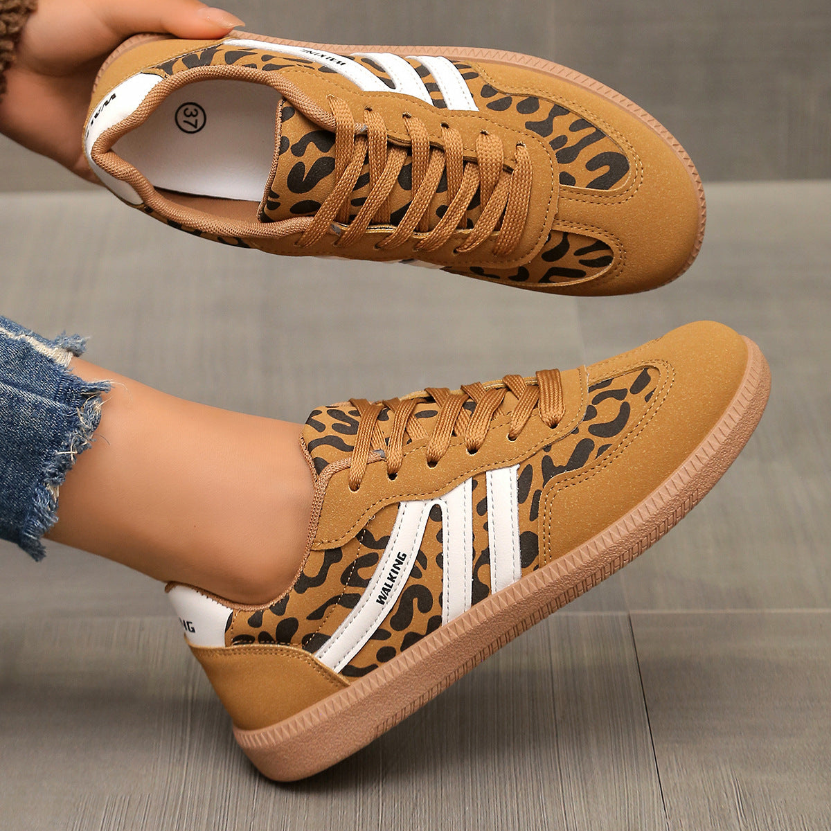 Clementine - Comfortabele damessneakers met ondersteuning van de voetboog