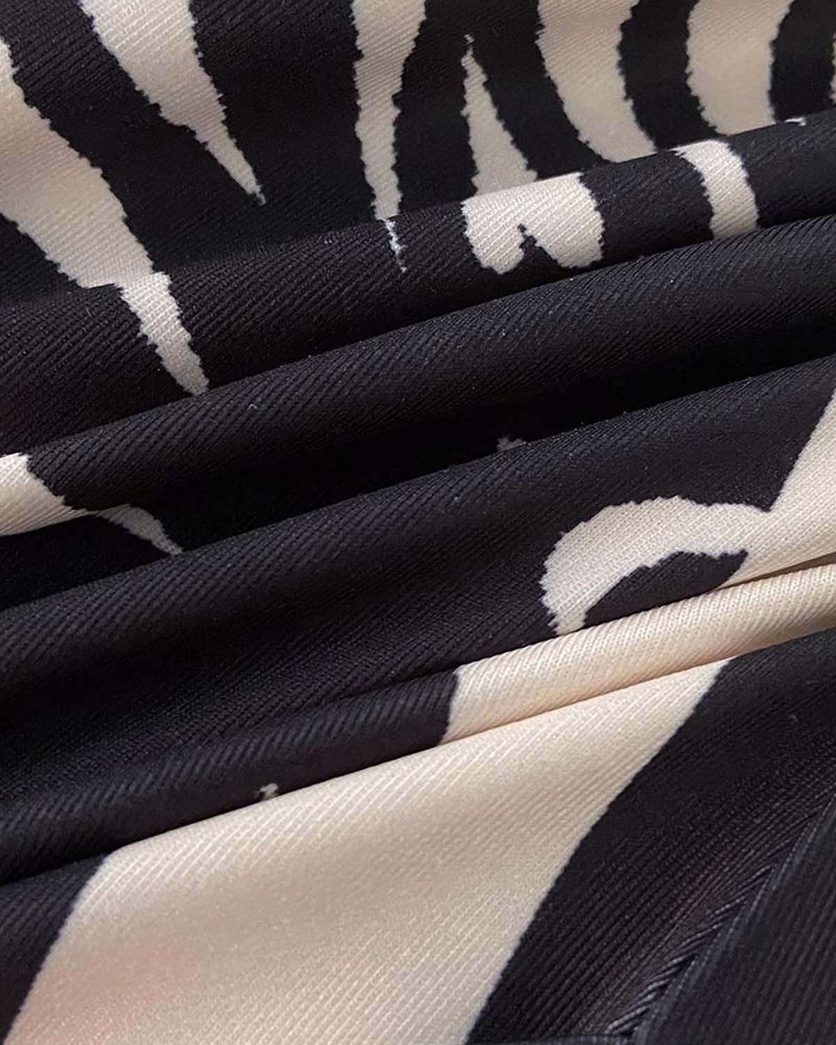 Jorelia - Chic geplooide jurk - Verfijning en tijdloze elegantie