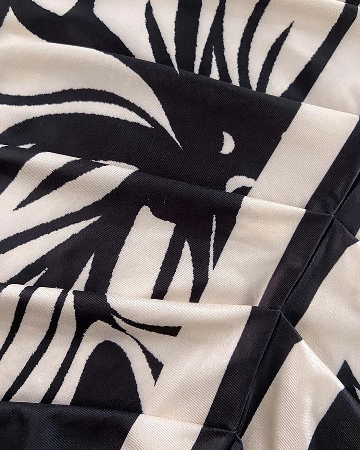 Jorelia - Chic geplooide jurk - Verfijning en tijdloze elegantie