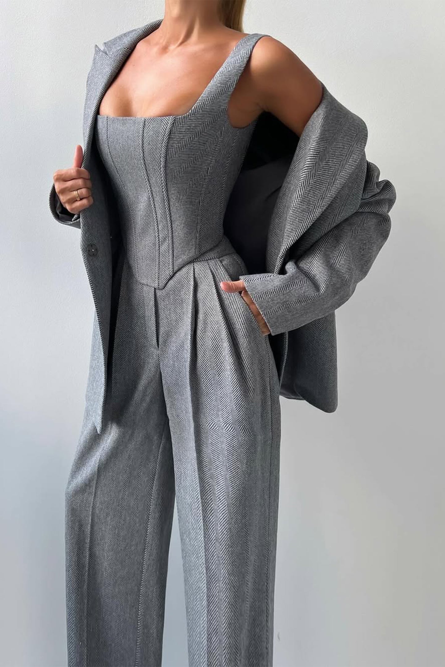 Renata - driedelige set met top, pantalon en blazer