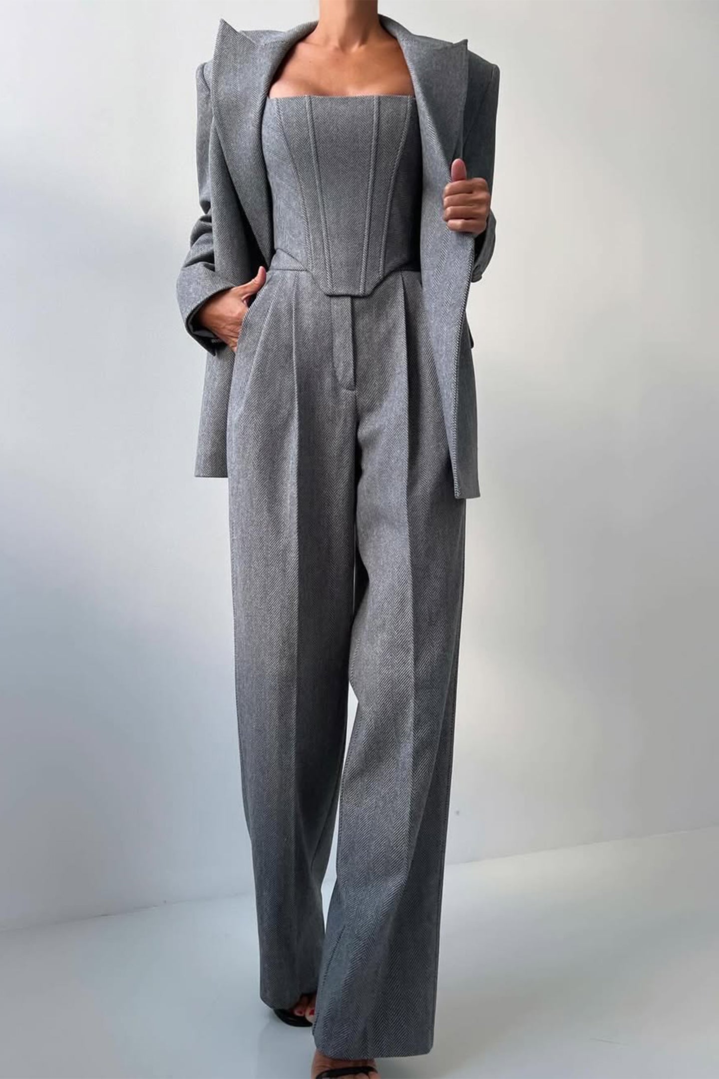 Renata - driedelige set met top, pantalon en blazer