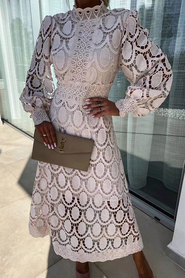 Ellie - Elegante midi-jurk met gehaakte mouwen