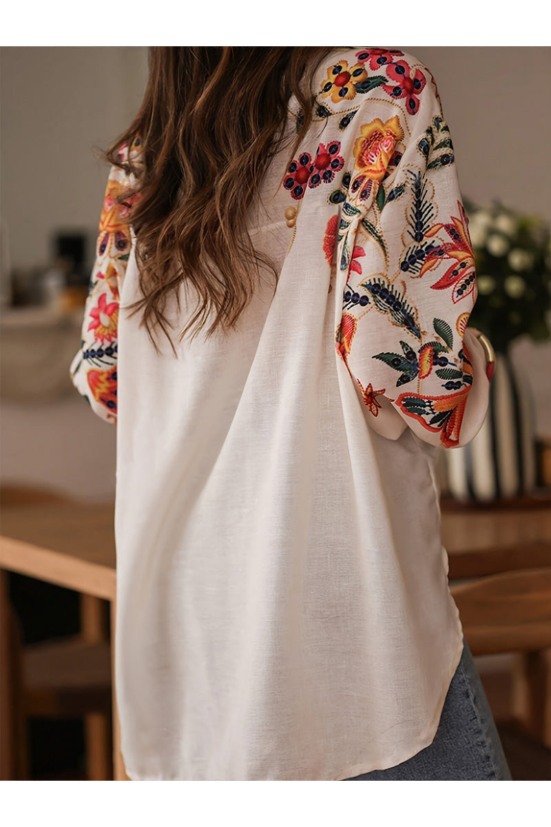 Fabienne - Bloemenhemd met borduursels – Een vleugje Middellandse Zee in elk detail