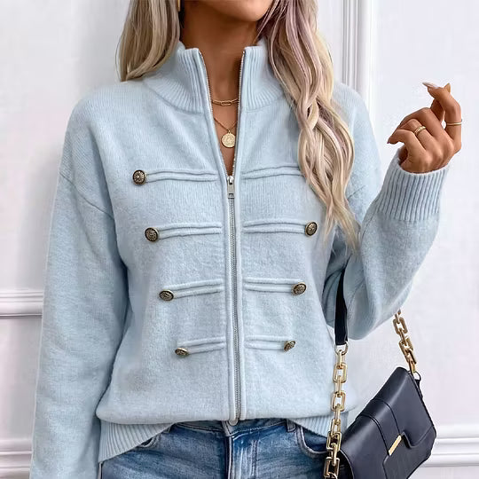 Teuntje - Dames gebreide gilet met hoge, rits en decoratieve knopen
