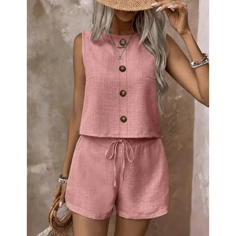 Fynoria - Damesoutfit met mouwloze top en knoopshort