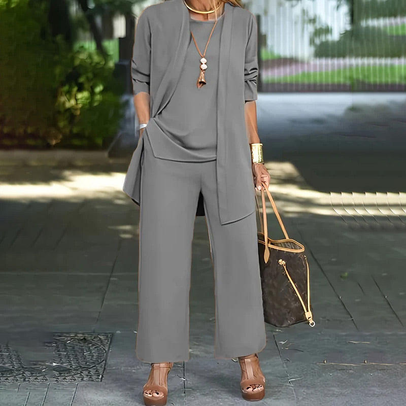 Quenora - Casual Drie-delige Tailleur met Strakke Lijnen