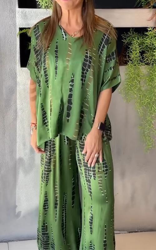 Iria - Casual satijnen set met ronde hals
