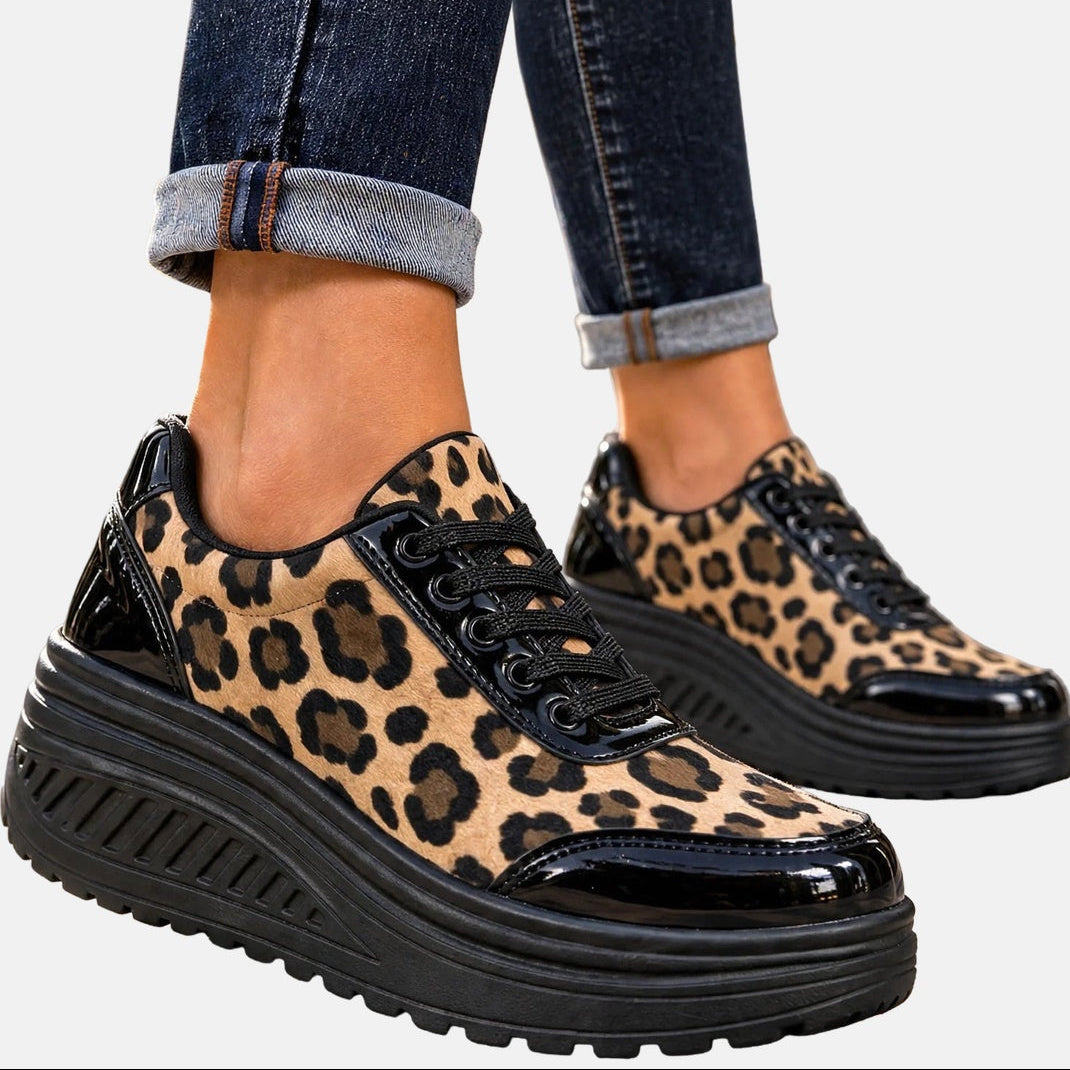 Noëline - Dames sneakers met leopardprint en plateauzool