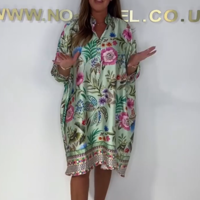 Violetta - Losse Bloemenjurk met V-Hals en Halve Knoopsluiting