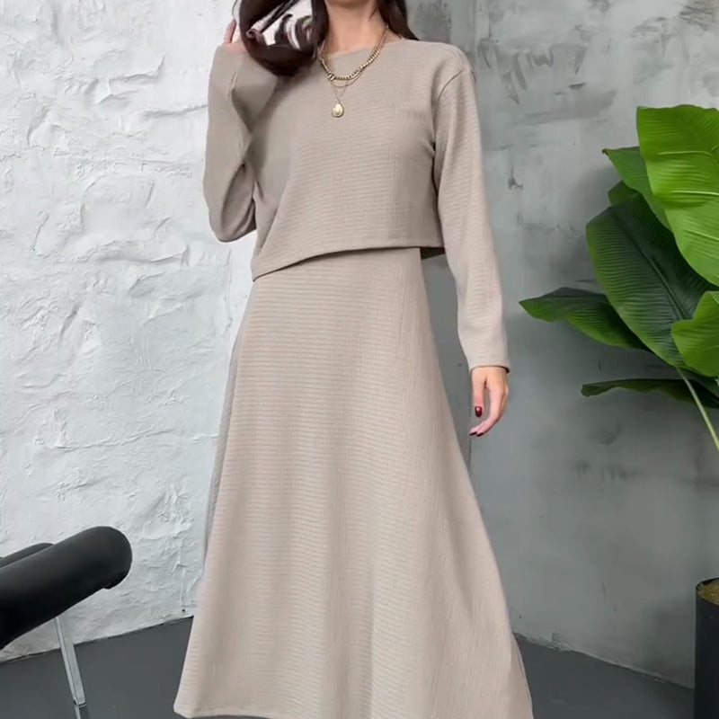 Kalissavine - Gebreide Twee-delige Set voor Dames – Midi Jurk & Elegante Korte Top