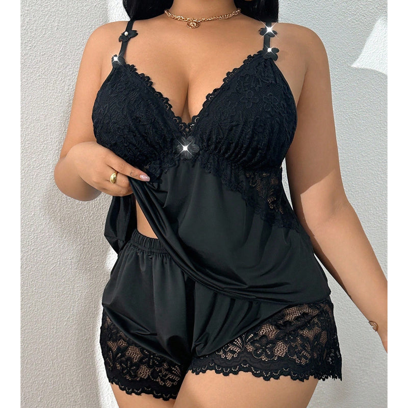 Kirexa - Dames pyjama set met kanten top met spaghettibandjes en elegante luchtige short