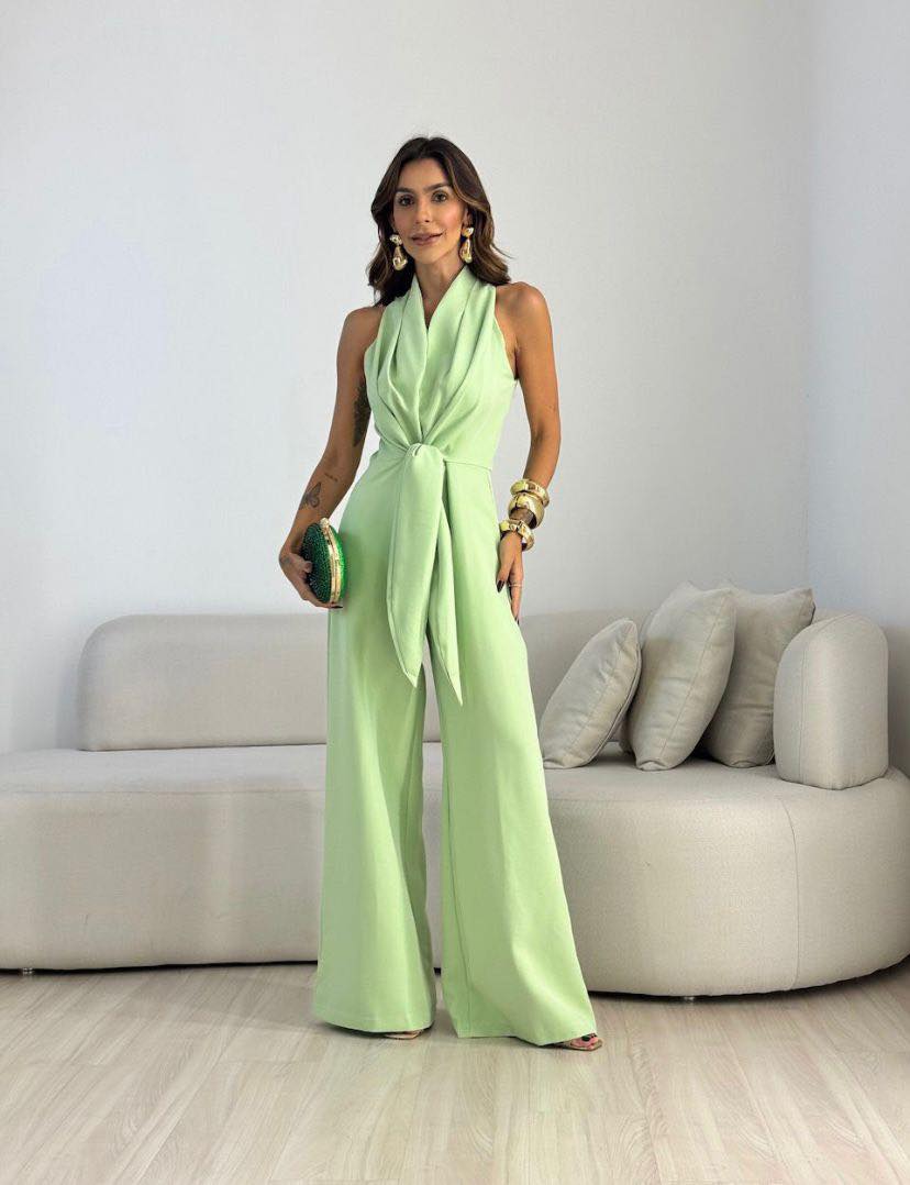 Nexellea - Vrouwelijke Elegante Vloeibare Jumpsuit Met Gedefinieerde Taille Chique Stijl Avond